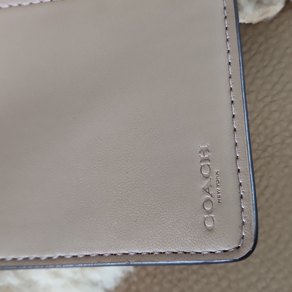 NWT IOB Coach Medium Corner Zip Signature Flower Print Wallet πππΈ - Picture 9 of 16